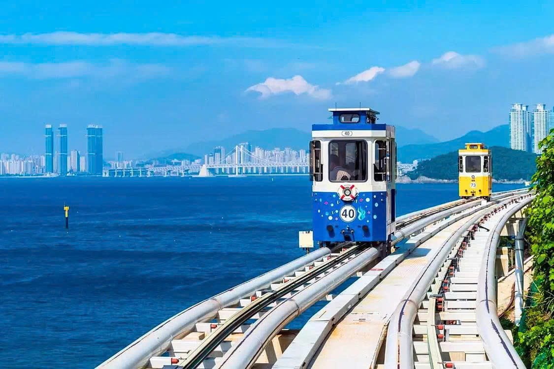 Tour Hàn Quốc Mùa Hè : HCM - Busan - Seoul - Starfiled - Haeundae Beach Train  6N5Đ 