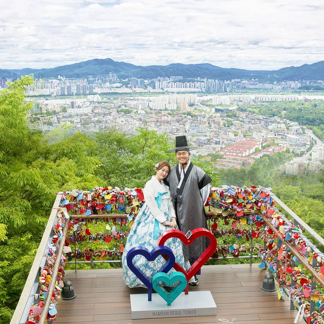 Thử ngay trang phục Hanbok truyền thống và mang về những bức ảnh tuyệt đẹp