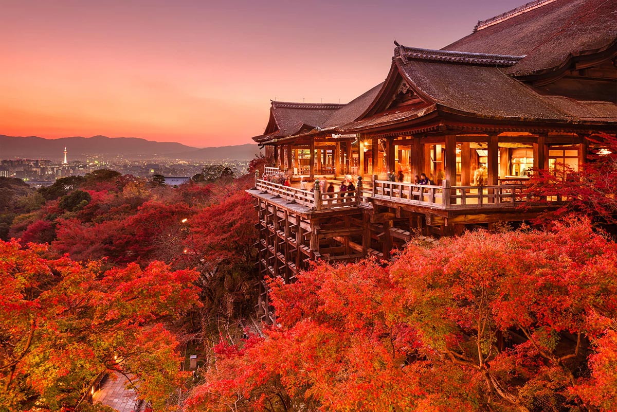 Mỗi mùa Otowasan Kiyomizu đều mang một vẻ đẹp khác nhau