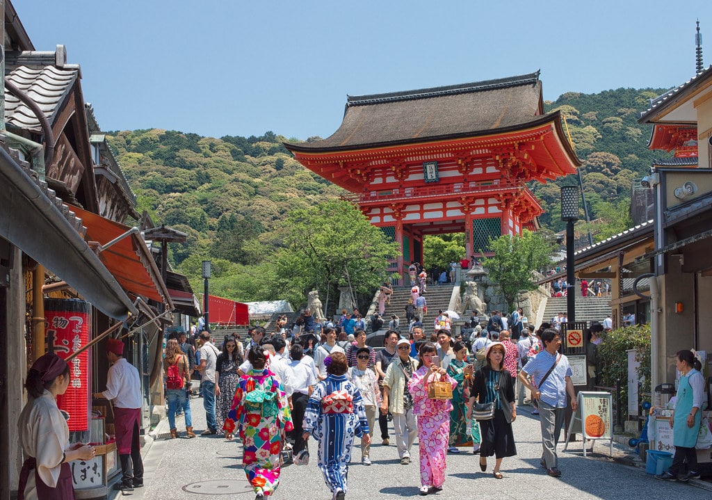 Câu chuyện lịch sử và những điều thú vị về chùa Otowasan Kiyomizu