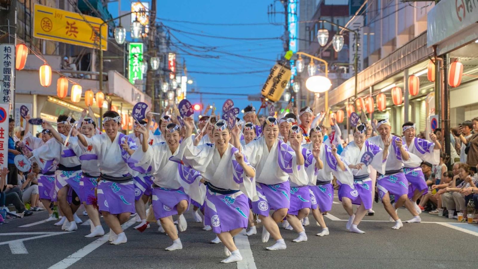 Lễ hội Awa Odori nổi tiếng Nhật Bản
