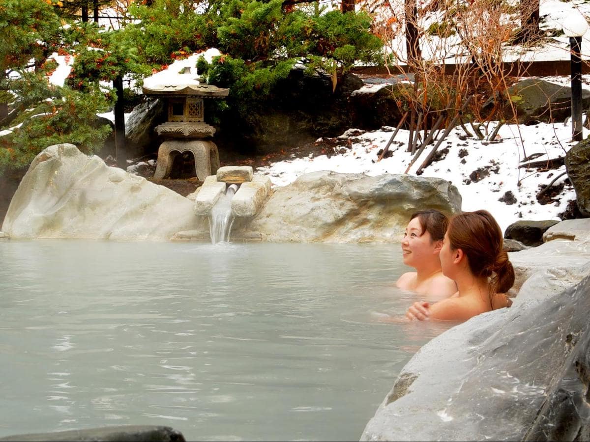 Suối khoáng nóng Noboribetsu Onsen