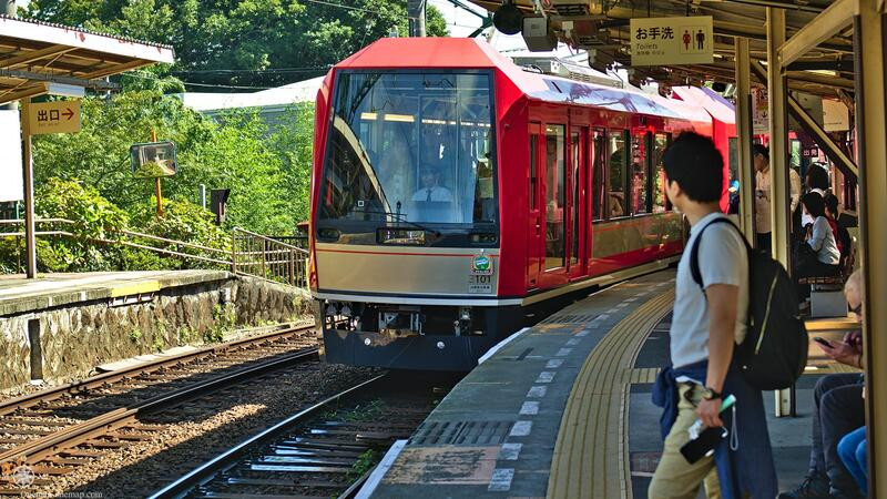 Cách di chuyển đến làng cổ Oshino Hakkai