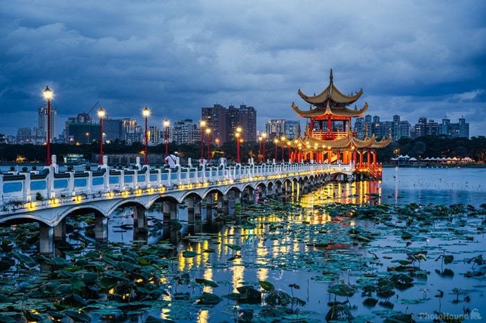 Xuân Thu Các