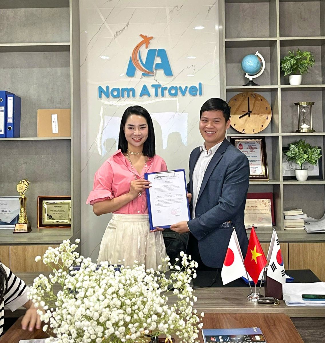 Chị Nguyễn Thị Thu Uyên - Trưởng phòng Truyền thông & Đối  ngoại trong buổi Lễ bổ nhiệm