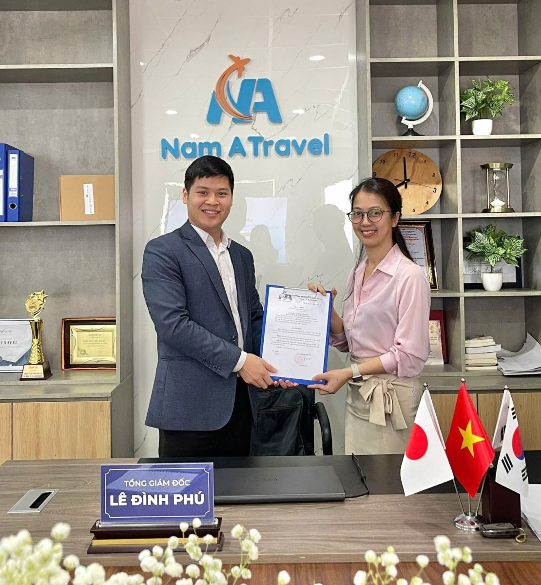 Chị Doãn Phương Thoa - Tân Trưởng phòng Điều hành Tour trong buổi Lễ bổ nhiệm